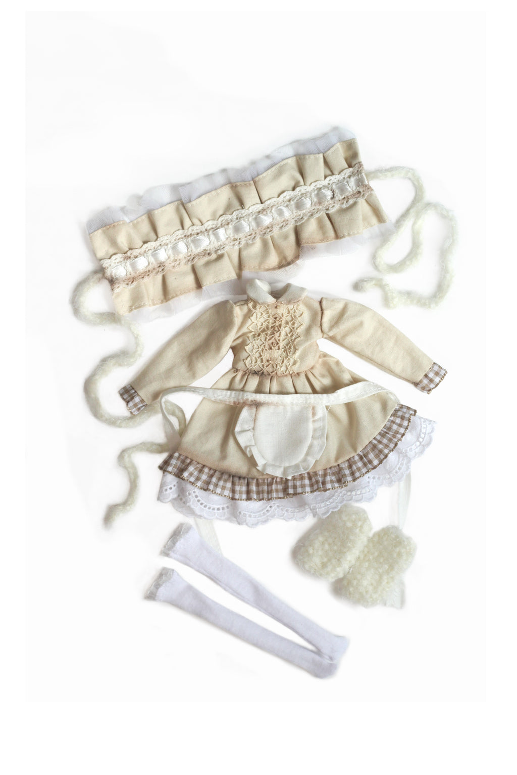 Milkmaid set - tartan
